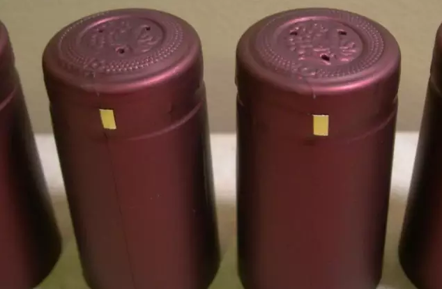 解密小知识葡萄酒瓶封上为什么有小孔？