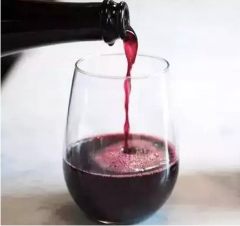 给你10个每天喝红葡萄酒的健康理由！
