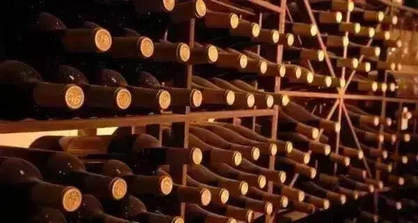 一瓶好的葡萄酒到底贵在哪儿？