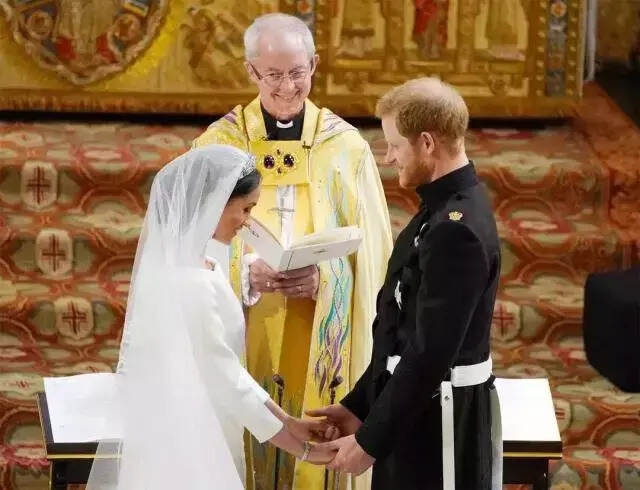 哈里王子大婚，传统王室婚礼下的“执着”和“突破”你发现了吗？