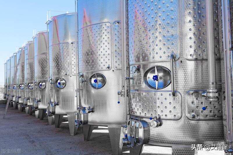 这几种常见的葡萄酒发酵容器，你认识哪种？