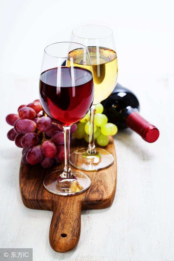 喝葡萄酒的好处，每天应该喝多少量？