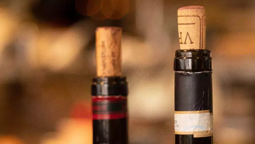 为什么大多数葡萄酒要用软木塞？