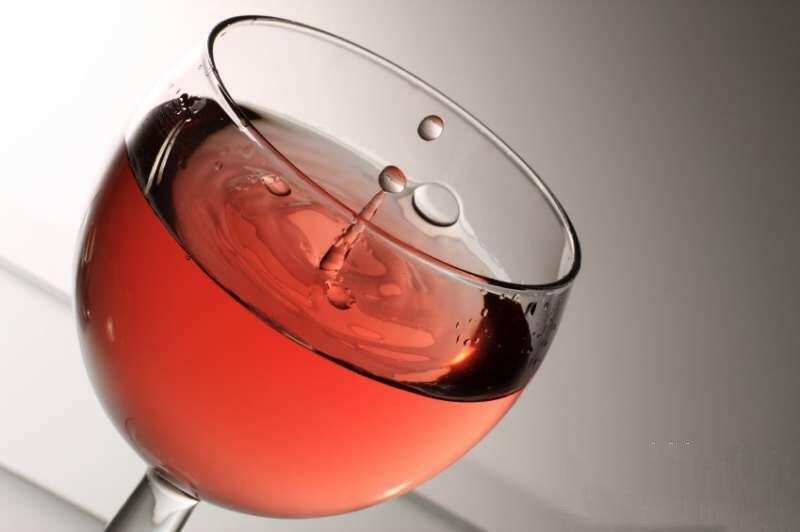 桃红葡萄酒的四种酿造方法，你知道两种算你牛！
