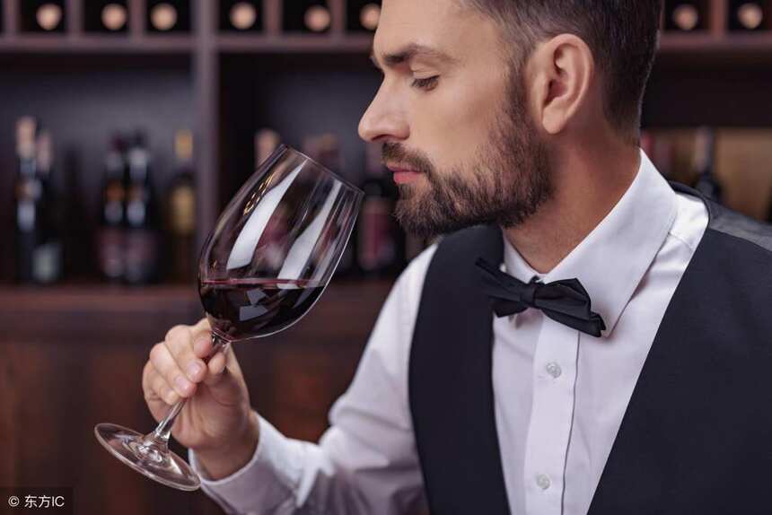 葡萄酒｜喝酒与品酒虽一字之差，却相隔两个世界！