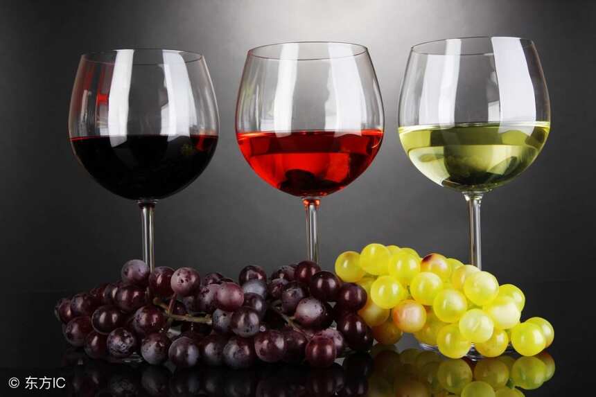 葡萄酒中的酸被人们比喻成“骨架”你认为呢？