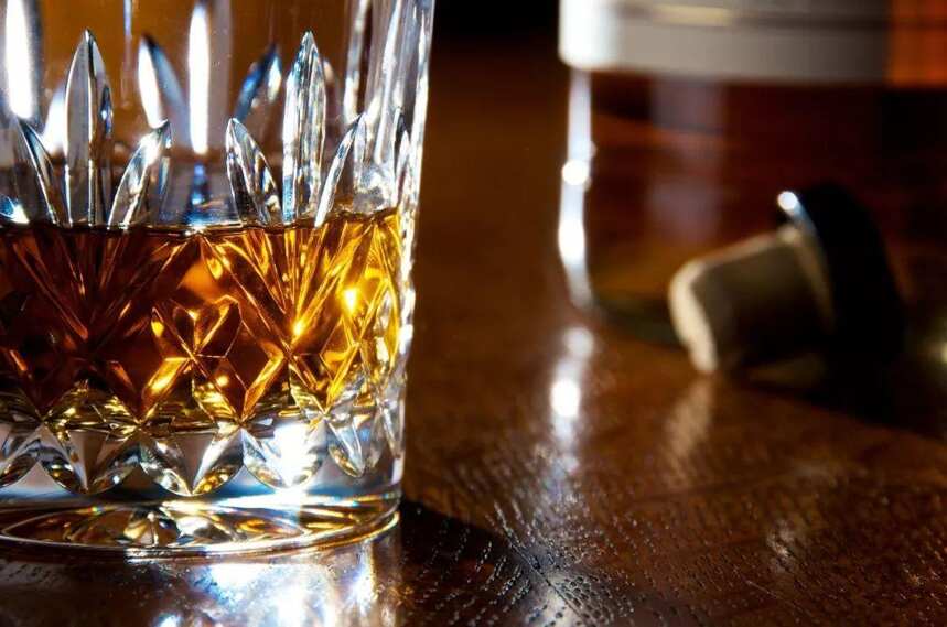 一看就懂，“小白”必备的威士忌入门指南（上）| 富隆酒业