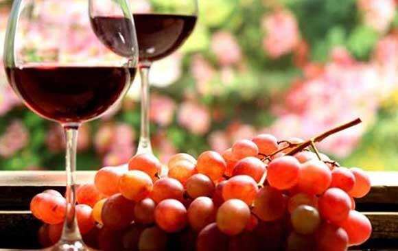 如何品出白葡萄酒和红葡萄酒的优劣？