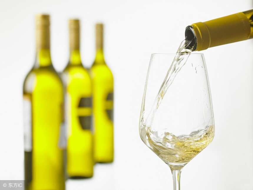 白酒、葡萄酒（红酒）黄酒的区别？