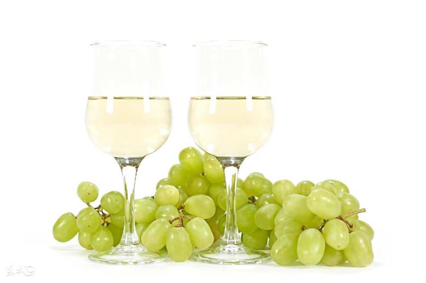 干白葡萄酒清新甜美——美容养颜，保健养生