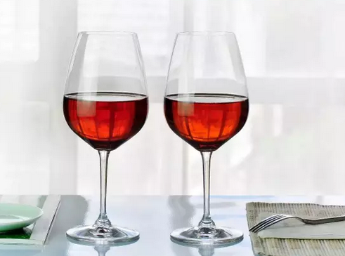 葡萄酒和酒杯的“一夫一妻制”