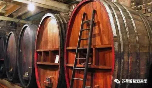 酿造葡萄酒用的橡木桶，多大的最恰当？旧桶和新桶有什么区别？