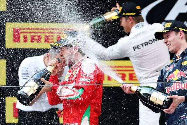 冷知识：为什么F1领奖台上要喷香槟？
