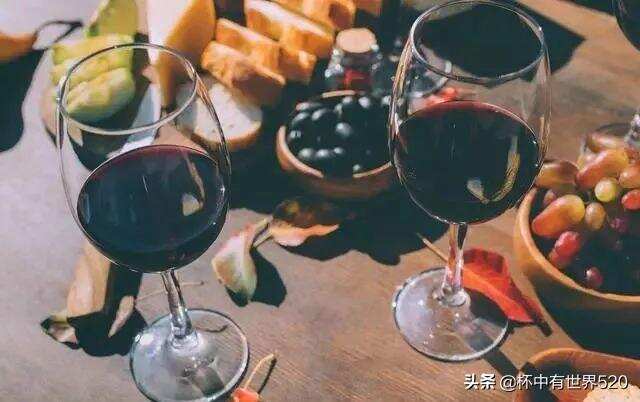红酒小知识：喝了那么多葡萄酒，你知道什么是干红吗？