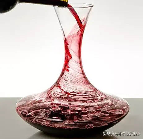喝葡萄酒醒酒到底是装逼还是科学？