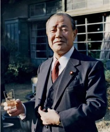 日本前首相田中角荣点名要喝刘伶醉酒的前前后后
