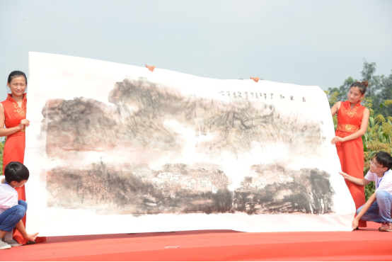 泸州高粱红了，吸引央视携书画家前来采风