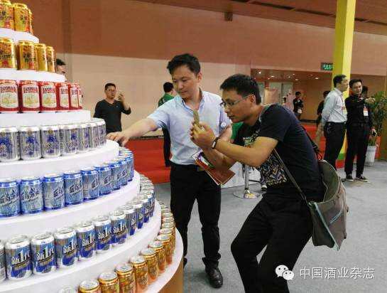 金星啤酒打造四“最”品牌 高调亮相郑州国际糖酒会