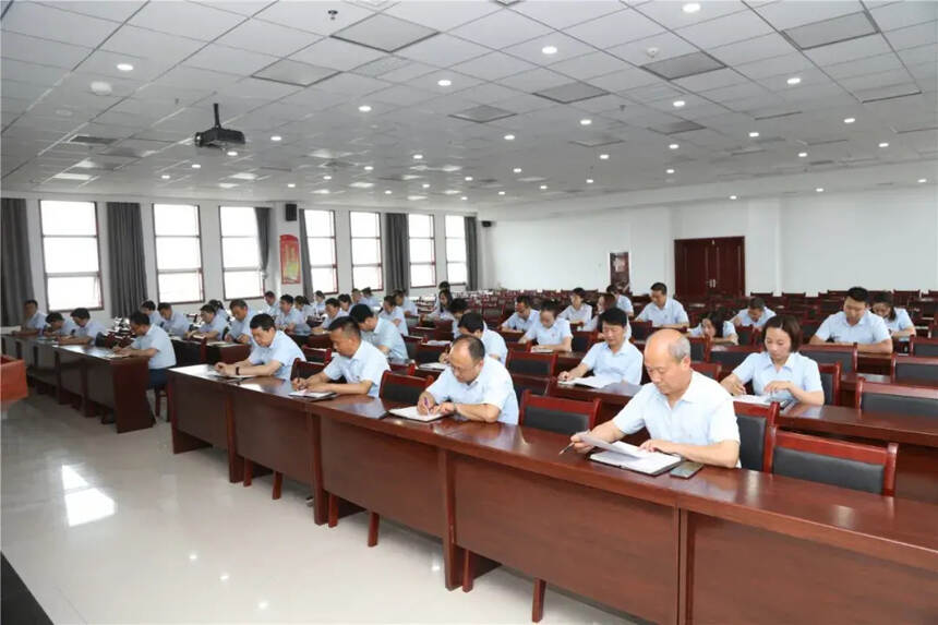 西凤集团公司举行内控制度培训开班仪式