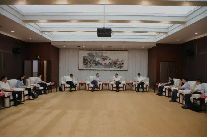 茅台集团与贵州机场集团座谈 共同推动合作跨上新台阶