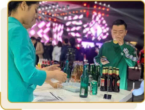 雪花啤酒全系亮相泸州酒博会，斩获中国年度酒类新品荣誉