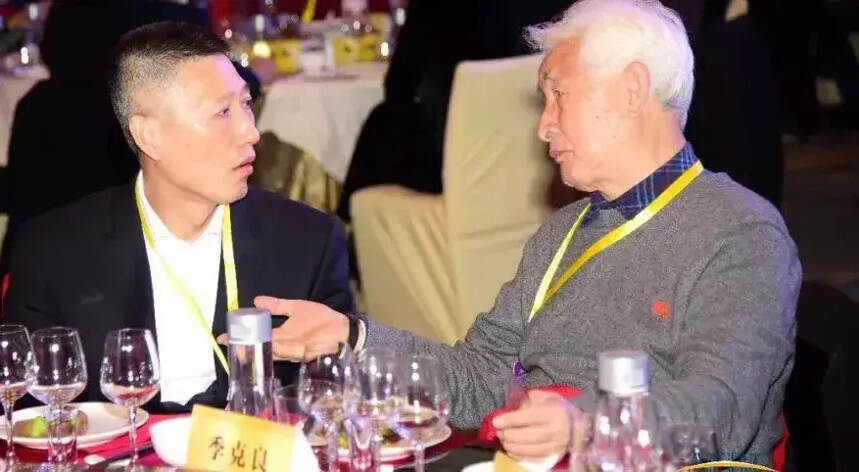 致敬改革开放40周年，张裕集团董事长周洪江当选功勋企业家