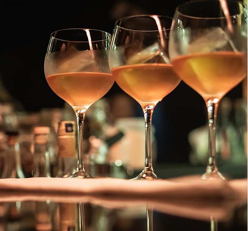 全球TOP50酒吧香港篇 | 分子酒、龙舌兰酒...你爱喝的都在这里