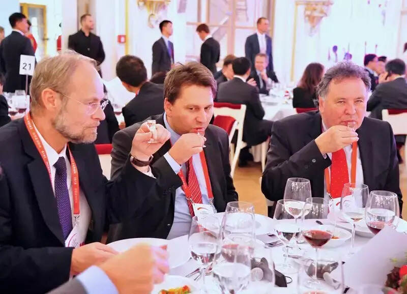 五粮液受邀参加2018捷克中国投资论坛 以酒为媒助力中欧合作