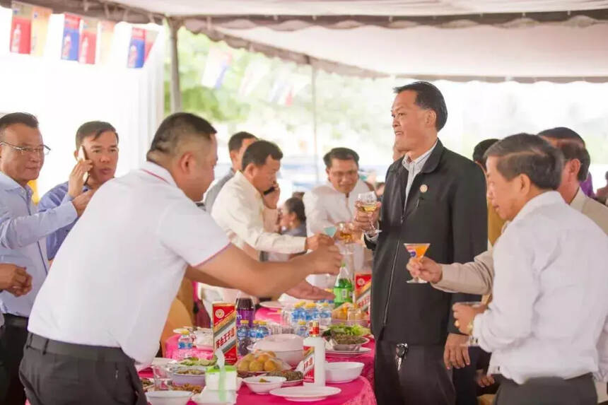 茅台助力老挝迎新年庆祝活动，彰显中国人文风情