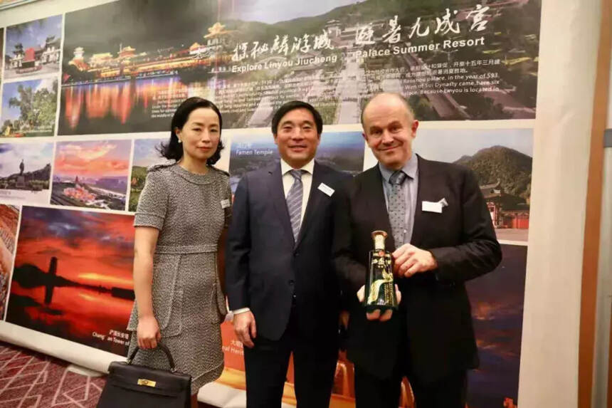 西凤酒品牌实力瑞士彰显 中国酒文化日内瓦推崇