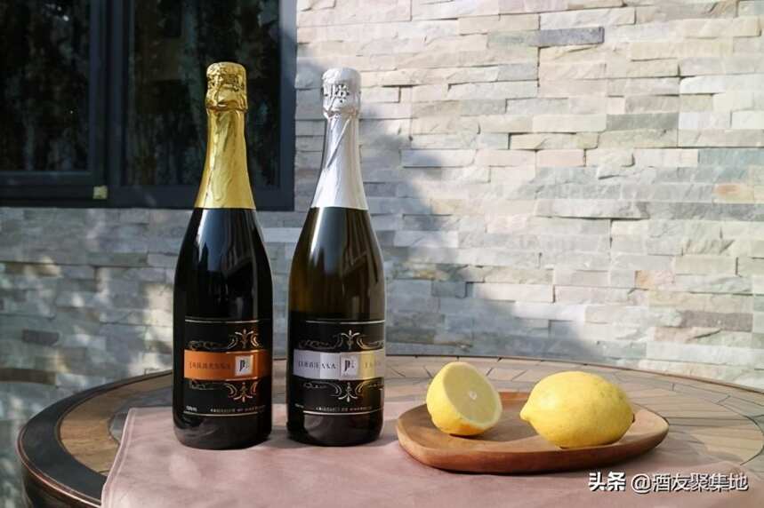 中国第一瓶起泡酒，是什么时候酿造出的？