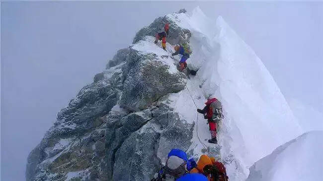 陕西民间登顶珠峰第一人：征服的不是高山，而是自我