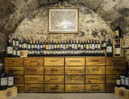 各位朋友们了解过多少种葡萄酒的各种储藏方式？