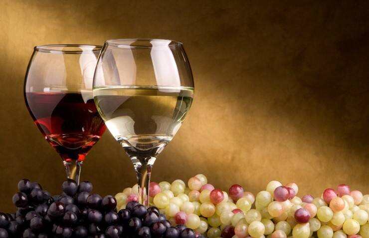 葡萄酒的颜色与香味是怎么来的呢？