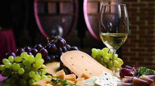 科学解说葡萄酒的作用