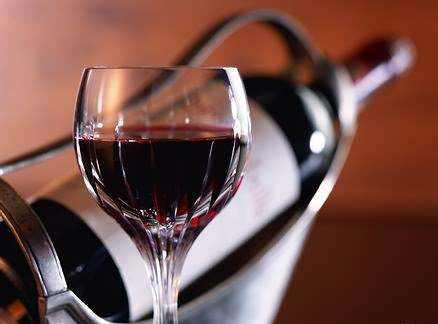 法国葡萄酒酒瓶形状与产区有什么关系
