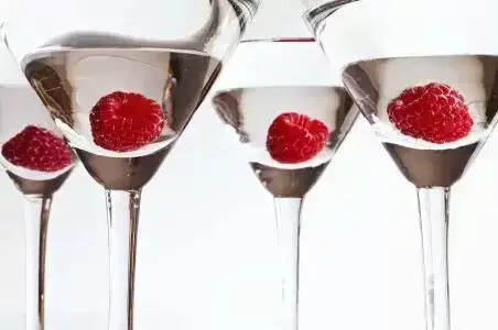 树莓酒的功效与作用