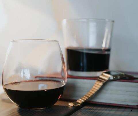 劣质红酒是什么味道红酒为什么有异味