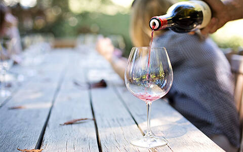 关于不同的葡萄酒适宜的饮酒温度我们了解多少呢？