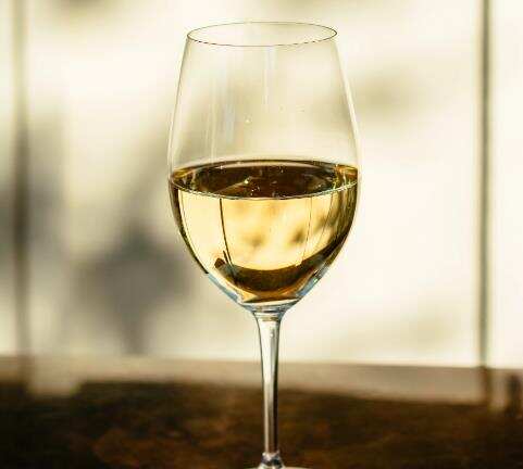 甜白葡萄酒能放多久