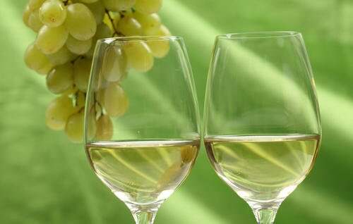 葡萄酒可以美容养颜