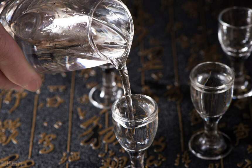 春节白酒消费复苏，2023年第一季度超预期！