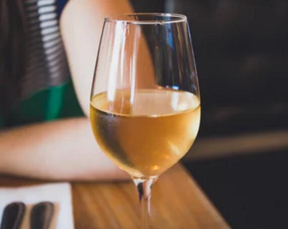 白葡萄酒会过期变质吗